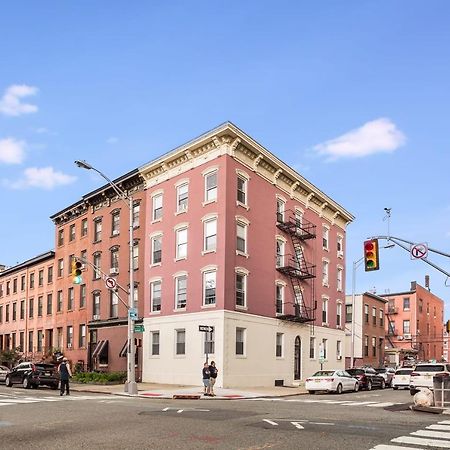 Apartmán Urban Style 2Br In Hoboken Exteriér fotografie